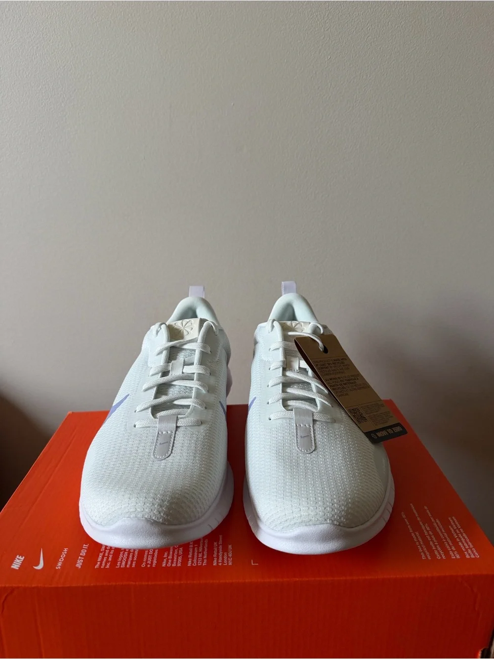 Nike Flex Experience Run 12 Summit White DV0746-105 Women’s Size 11.5